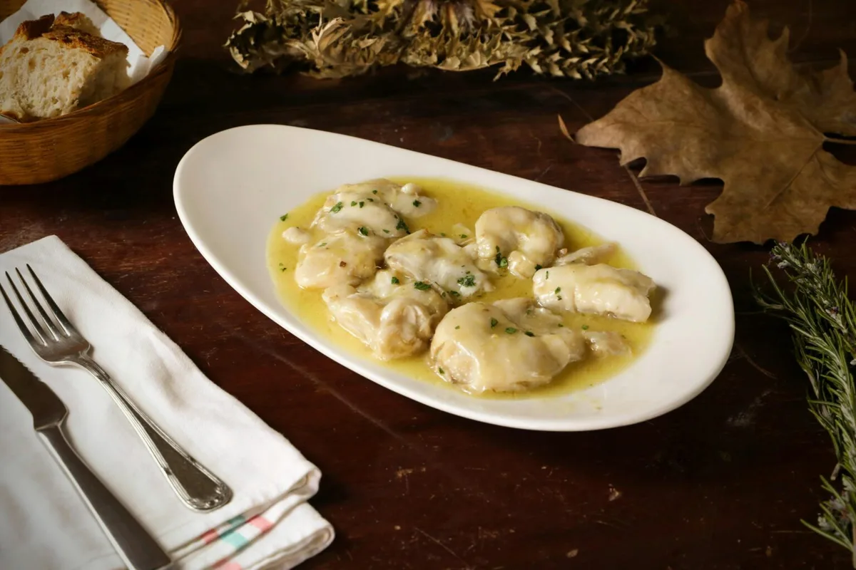 Bacalao al pil-pil con sus cocochas